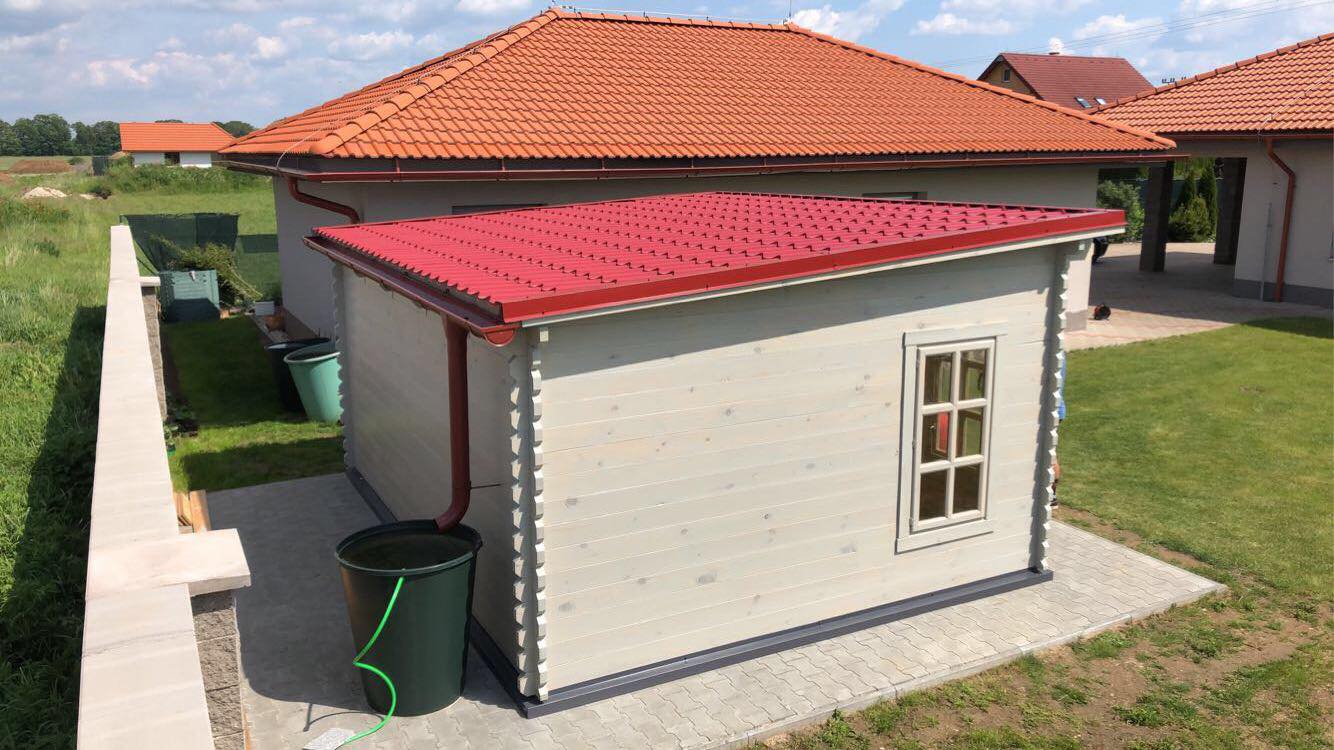 Naše realizace: zahradní domek Essex 19.9m²(5x4) s plechovou střechou u Přelouče